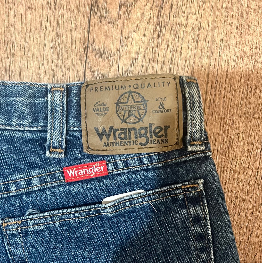 90's Wrangler Jeans - 32” x 32.5”