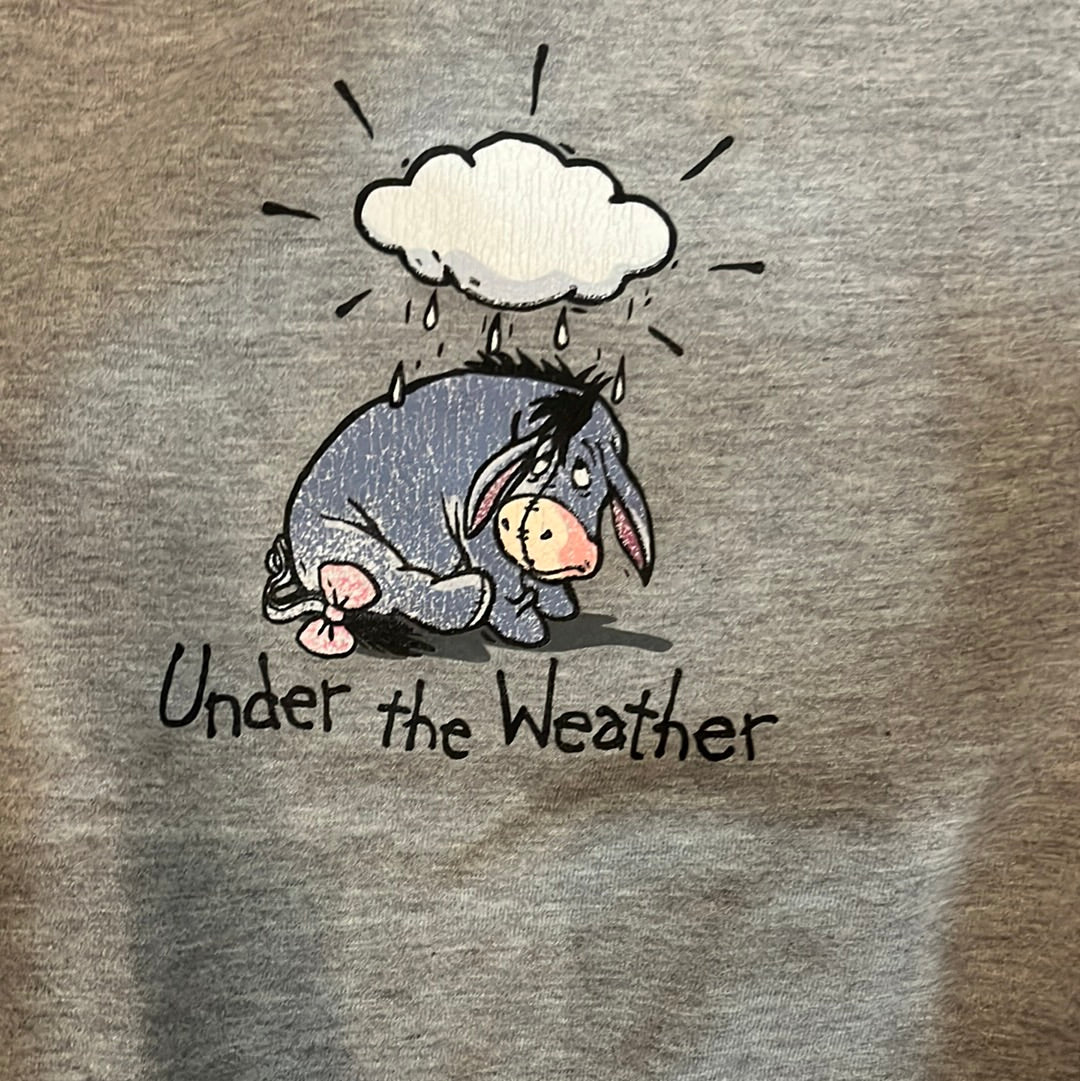 Eeyore Under the Weather 圆领毛衣 - 25 英寸 x 26.5 英寸