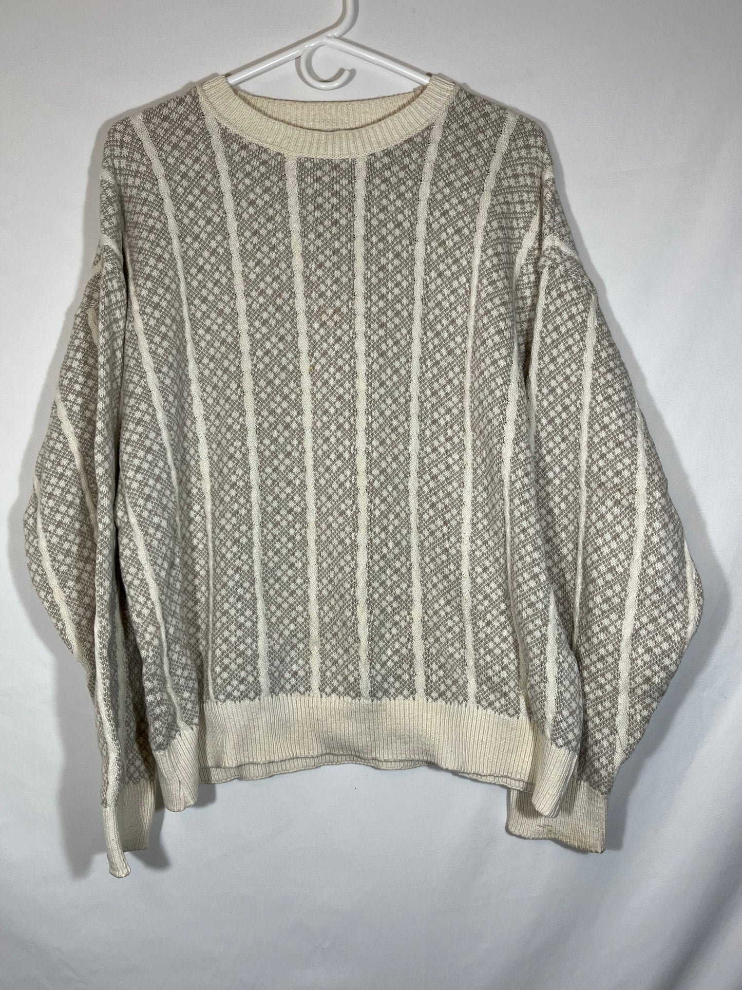 90's Claiborne Sweater - Large - 22” x 24.5”