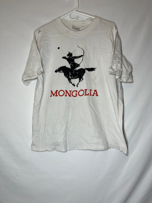 Hanes Beefy Mongolia Tshirt - Large - 22” x 25”