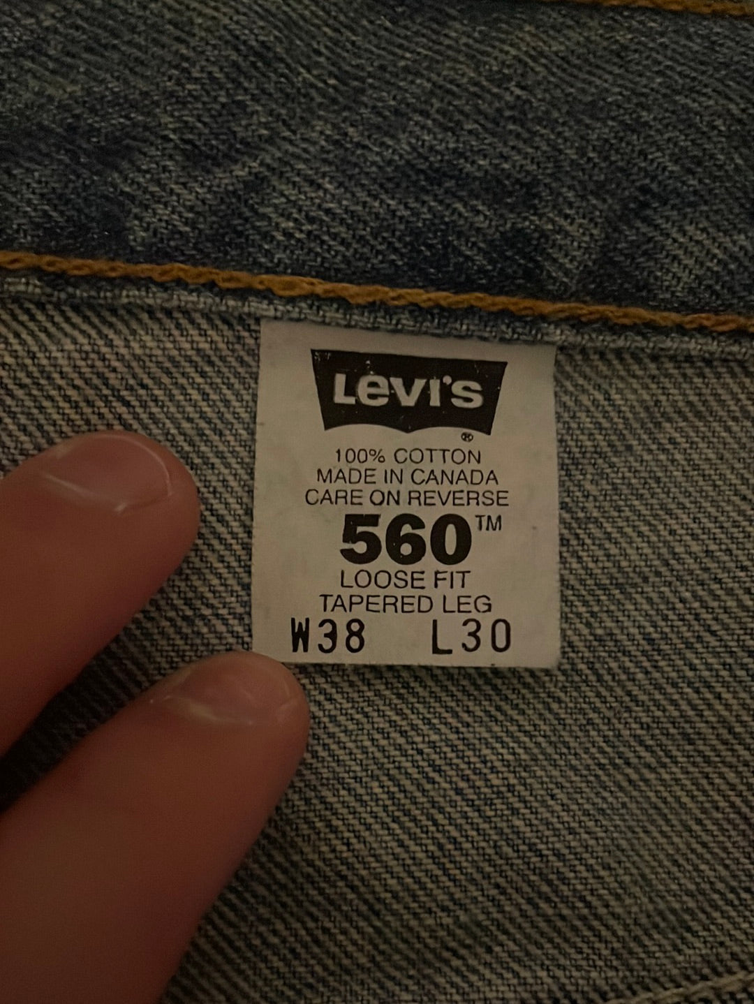 90's Levi 560 - 38” x 30”