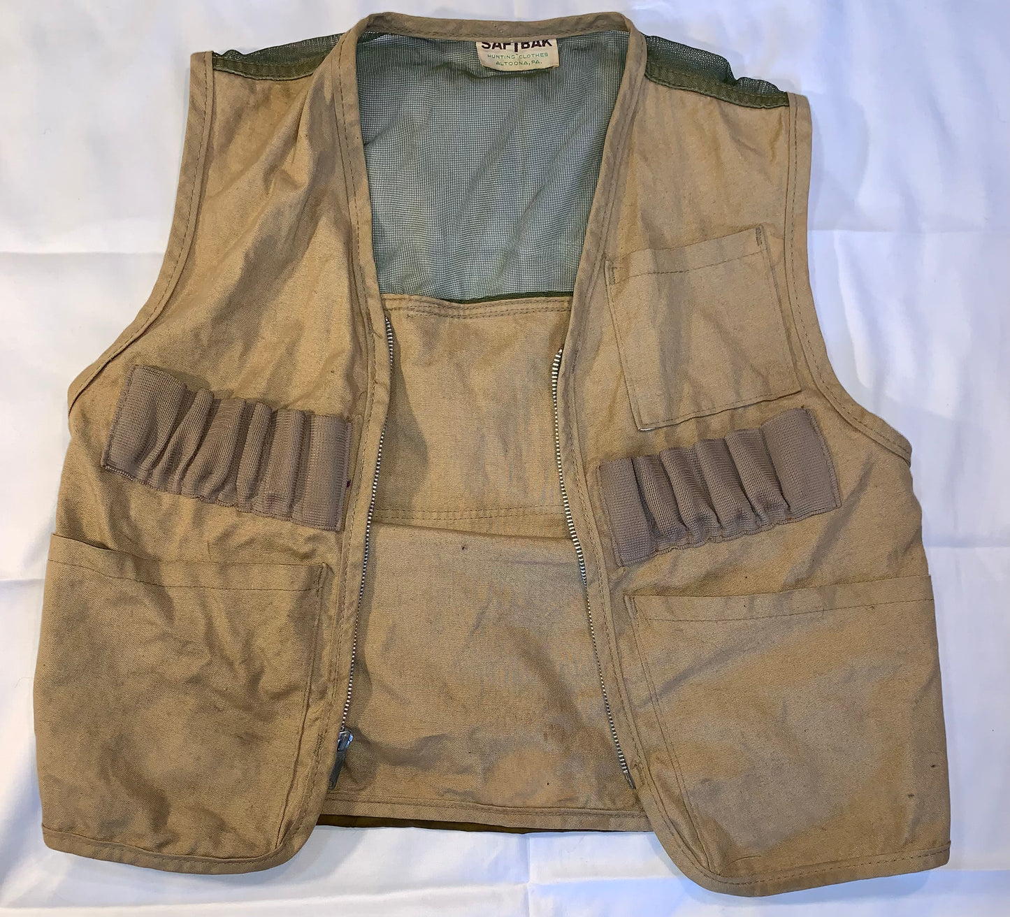 60's Hunting Vest - Small - 19” x 19.5”