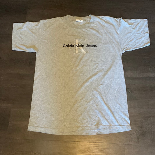 90's Calvin Klein Tshirt - 20” x 29”