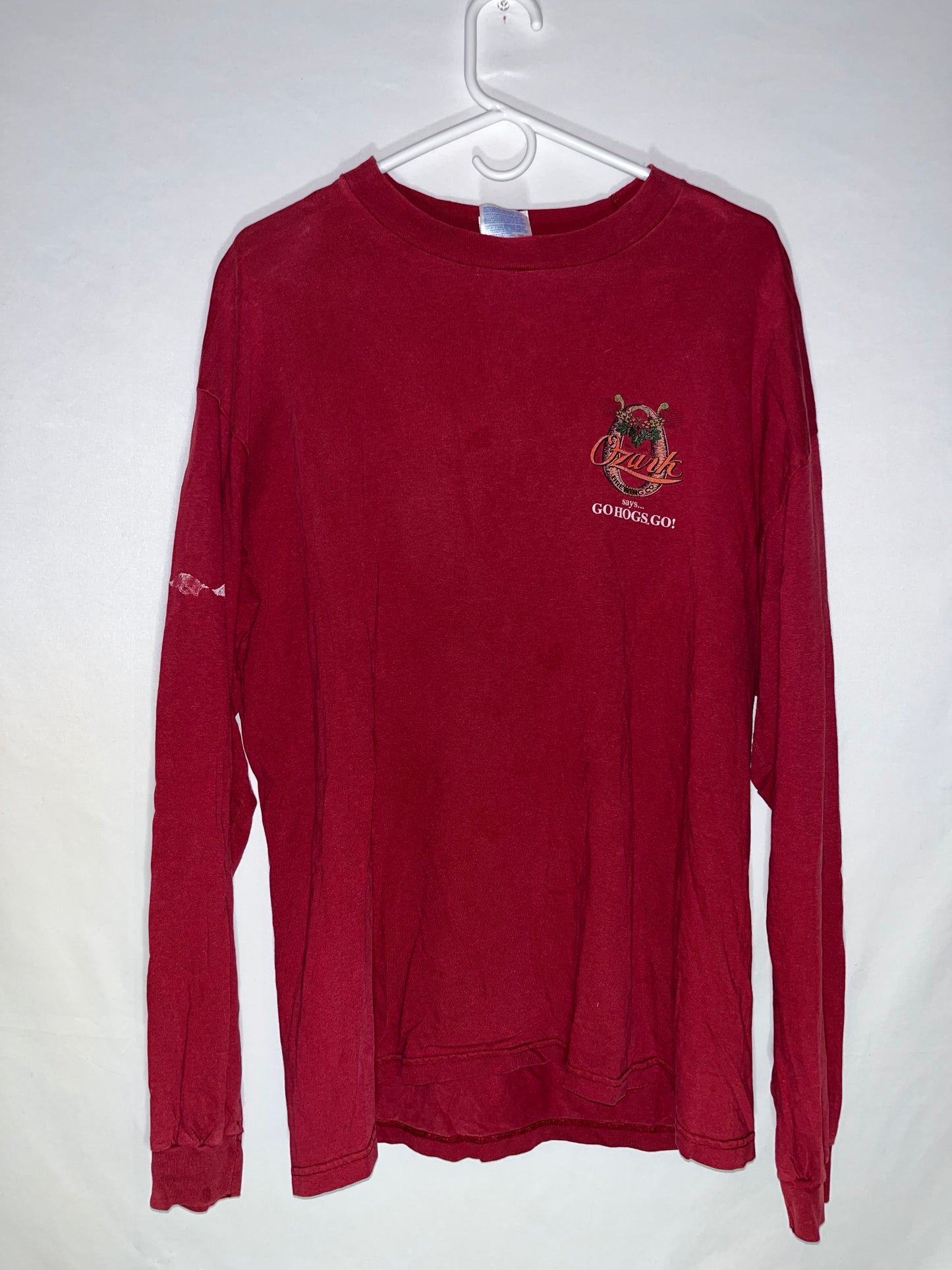 Hanes Beefy Arkansas Longsleeve - Medium - 20.5” x 28”