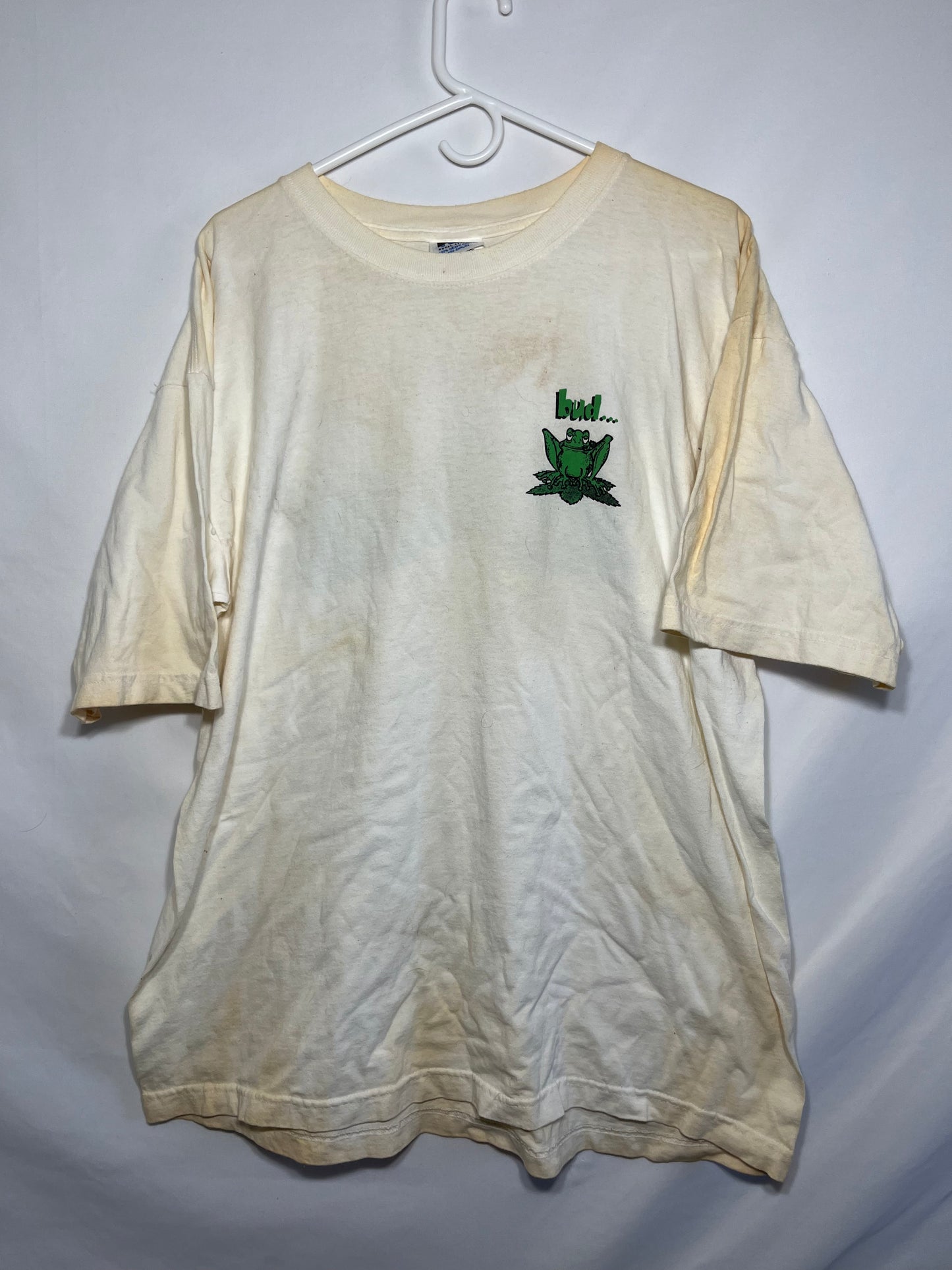 Camiseta Bud Smoker Frog - XL - 24.5” x 30”