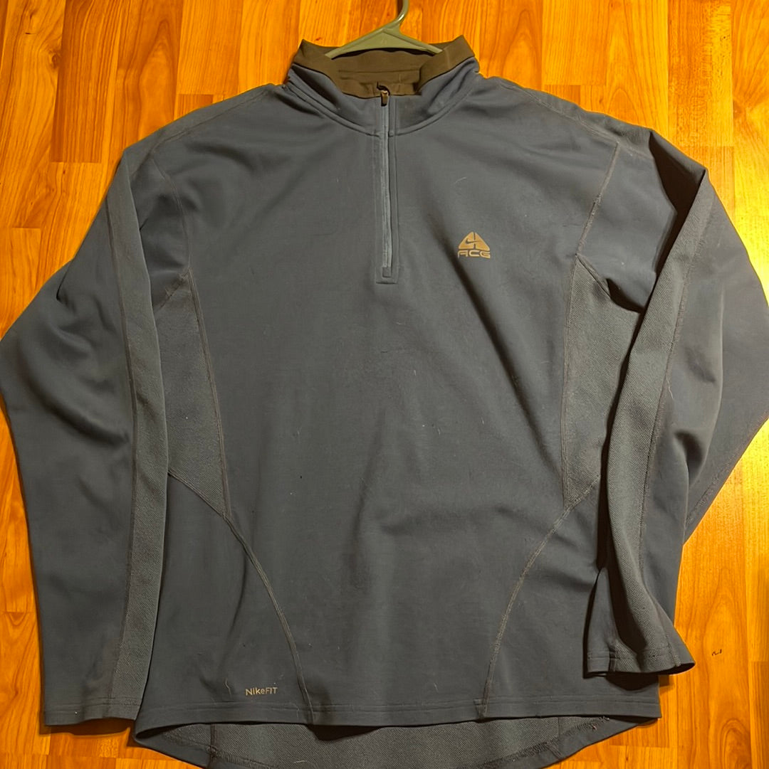 Nike ACG Quarter zip -22" x 28"