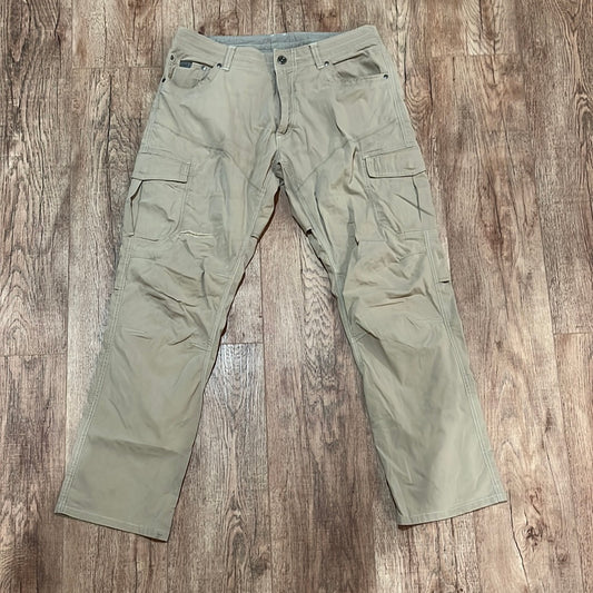 Kuhl Cargo Pants - 34” x 32”