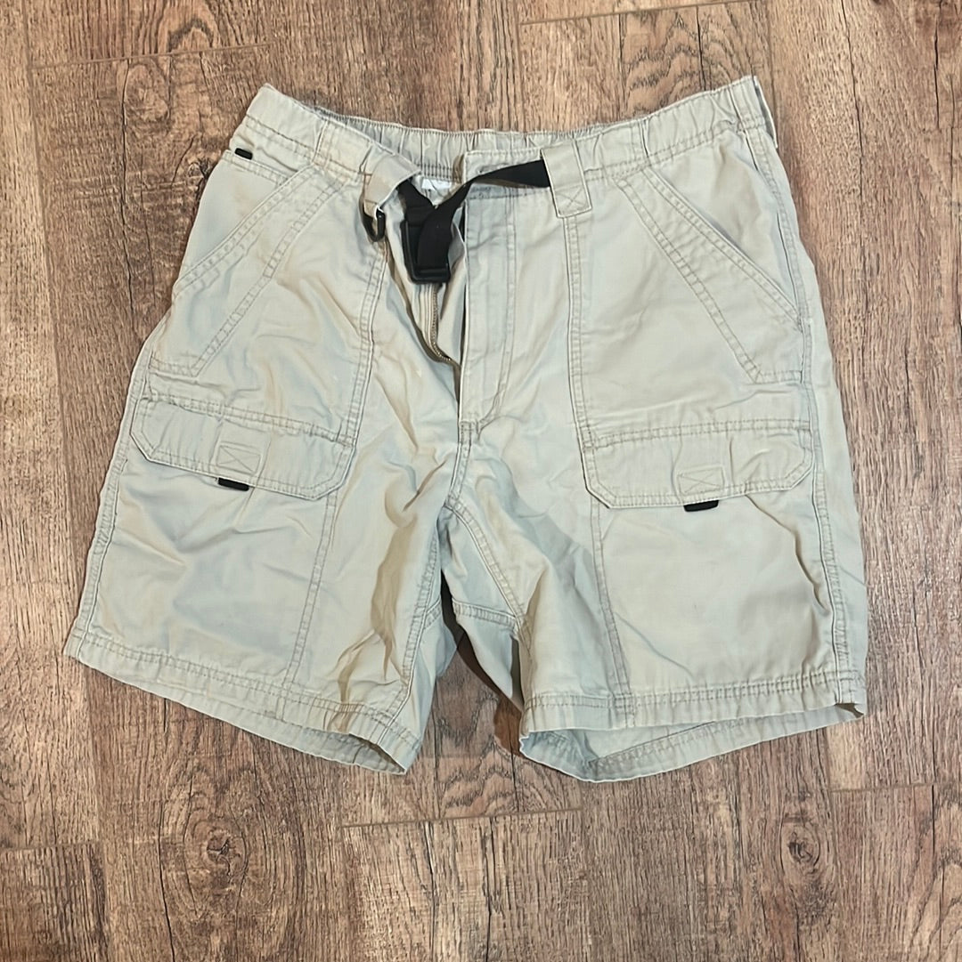 Wrangler Cargo Shorts - 32” x 8”