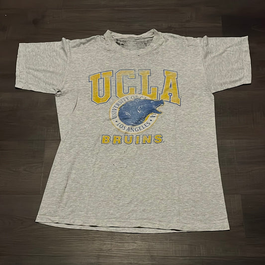 80's Distressed UCLA Bruins Tshirt - 21” x 28”