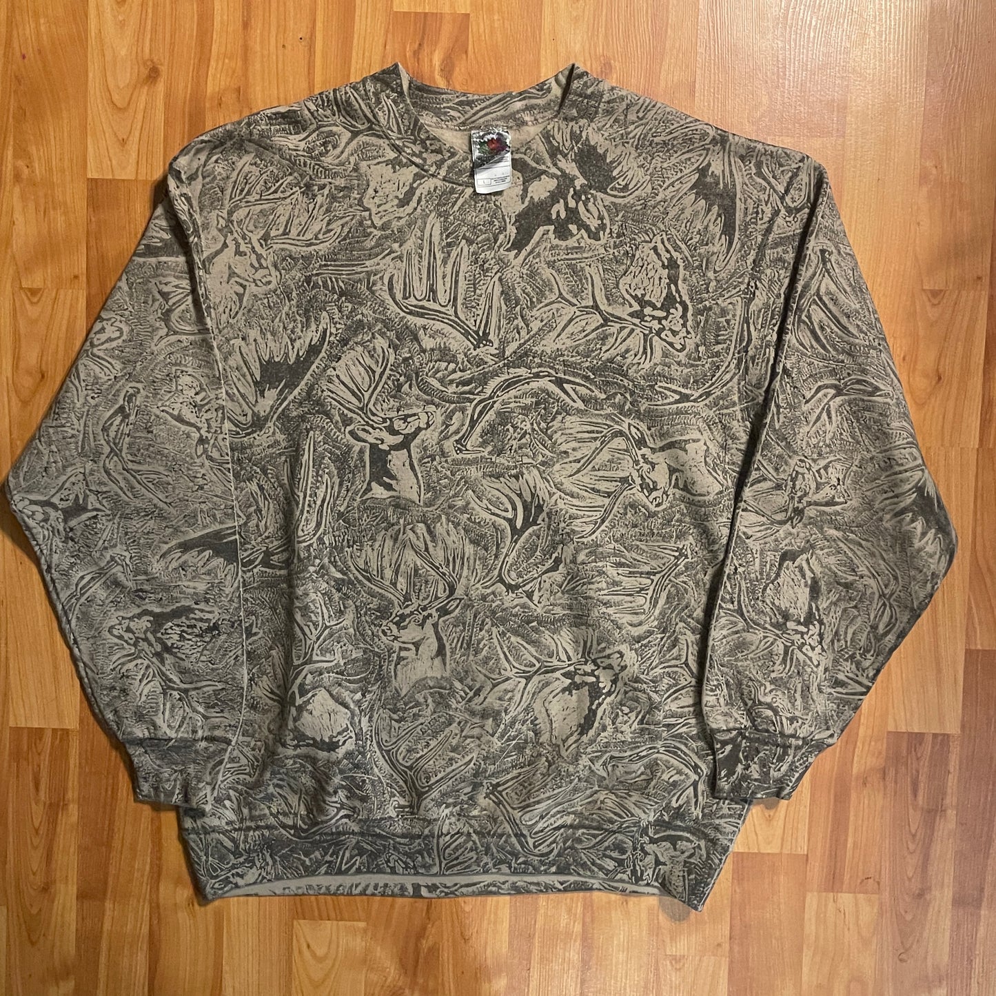 2000s FOTL Deer Camo Crewneck - 21.5" x 28"