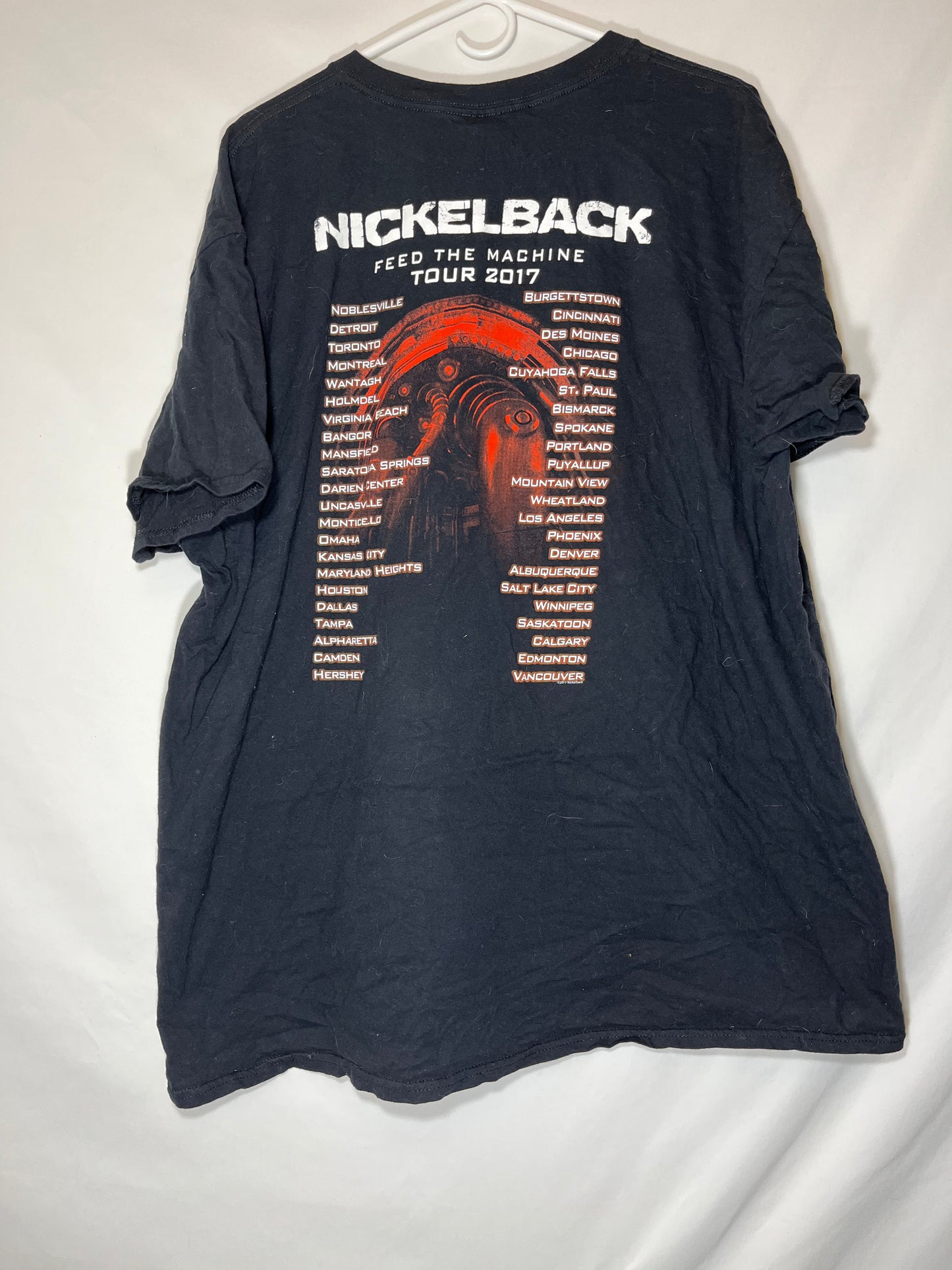 Gildan Nickelback Feed the Machine Tshirt - XLarge - 26.5” x 29.5”