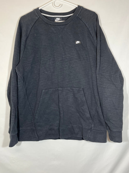 Nike Crewneck Sweatshirt - Large - 22” x 28”