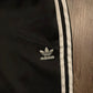 Pantalones deportivos adidas - 28” x 30”