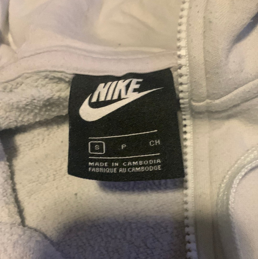 Nike Quarter Zip - Medium - 20” x 24.5”