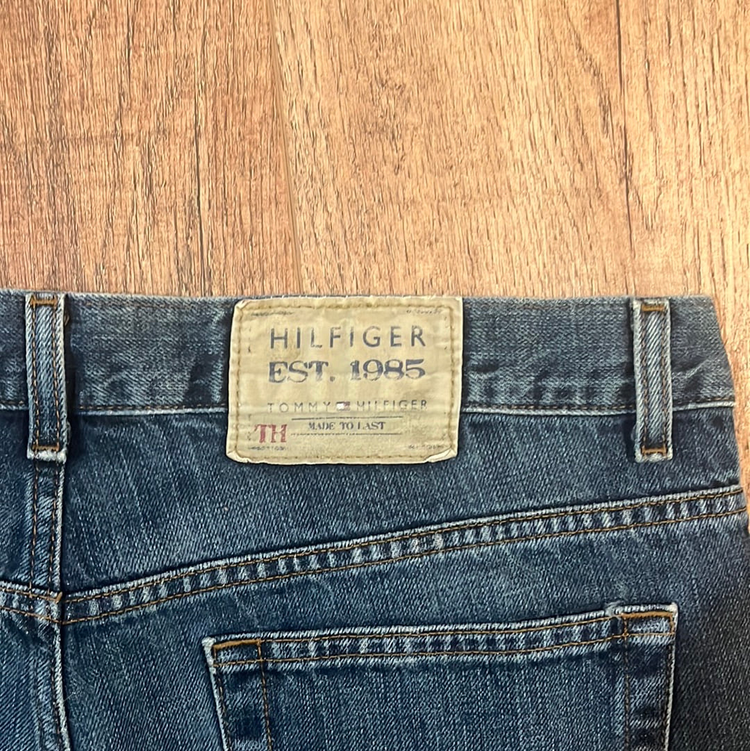 Tommy Hilfiger Jeans - 36” x 32.5”