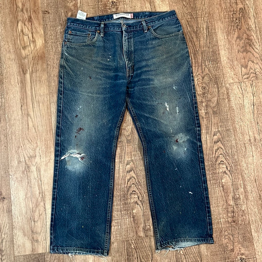 Levi’s 505 - 38” x 28”