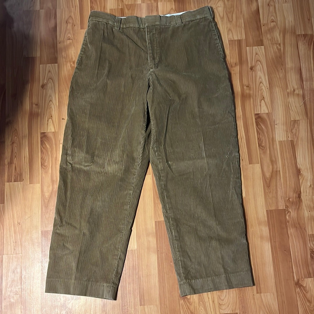 LL Bean Cords - 36" x 29"