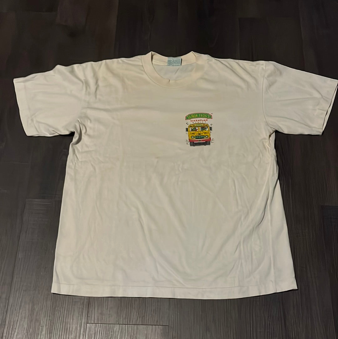 90’s Senor Frogs Tshirt- 22” x 27”