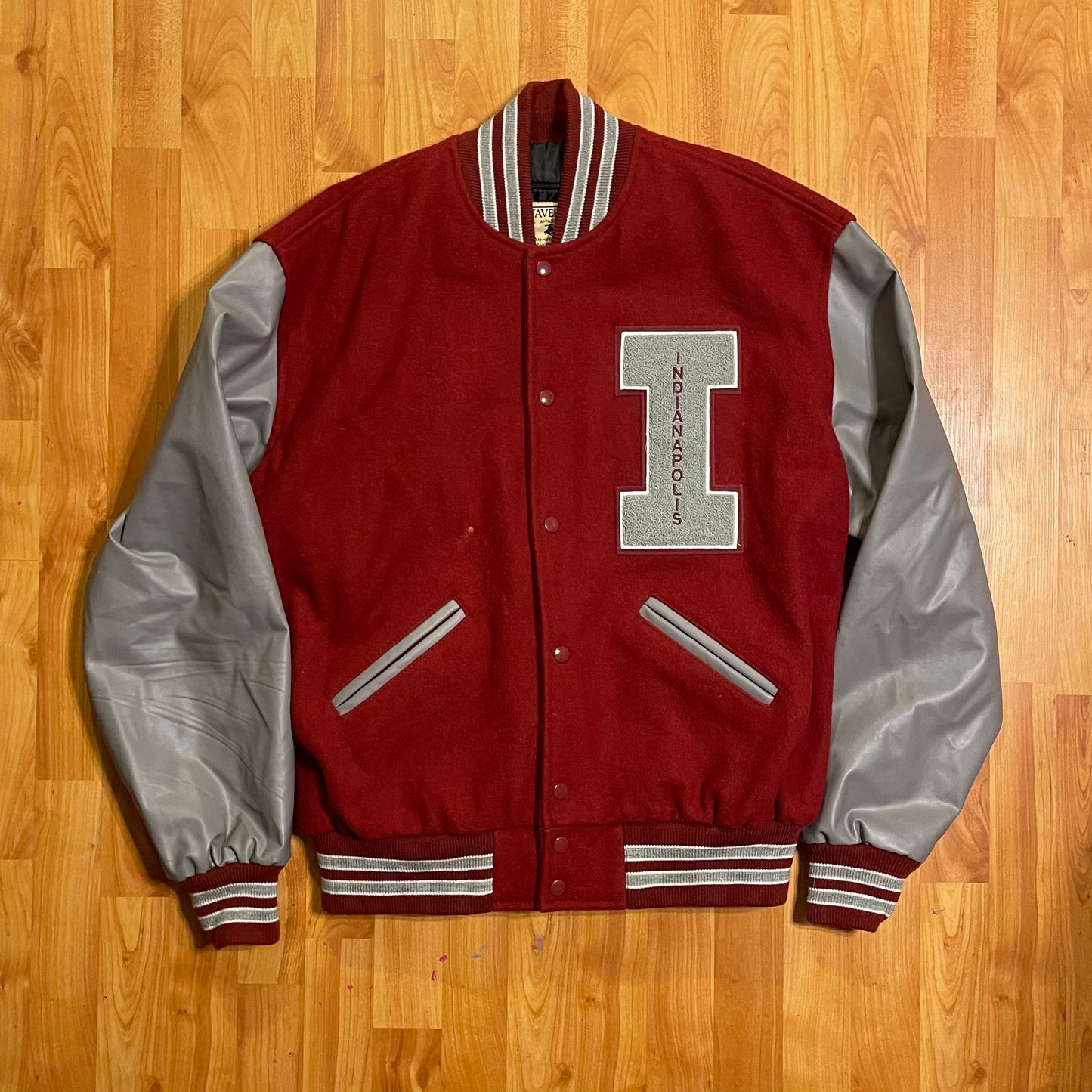 University of Indianapolis varsity jacket fits XL