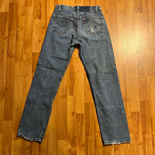 Levis de los 80 - 28” x 30”