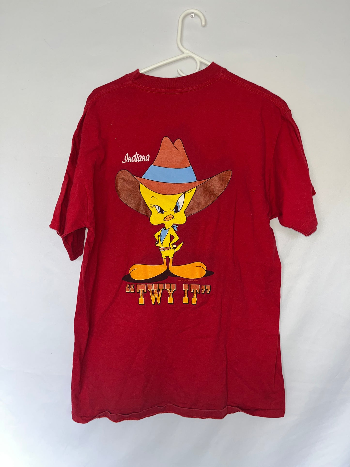 Looney Tunes Tweety Bird Indiana Twy It Tshirt - Medium - 20.5” x 29.5”