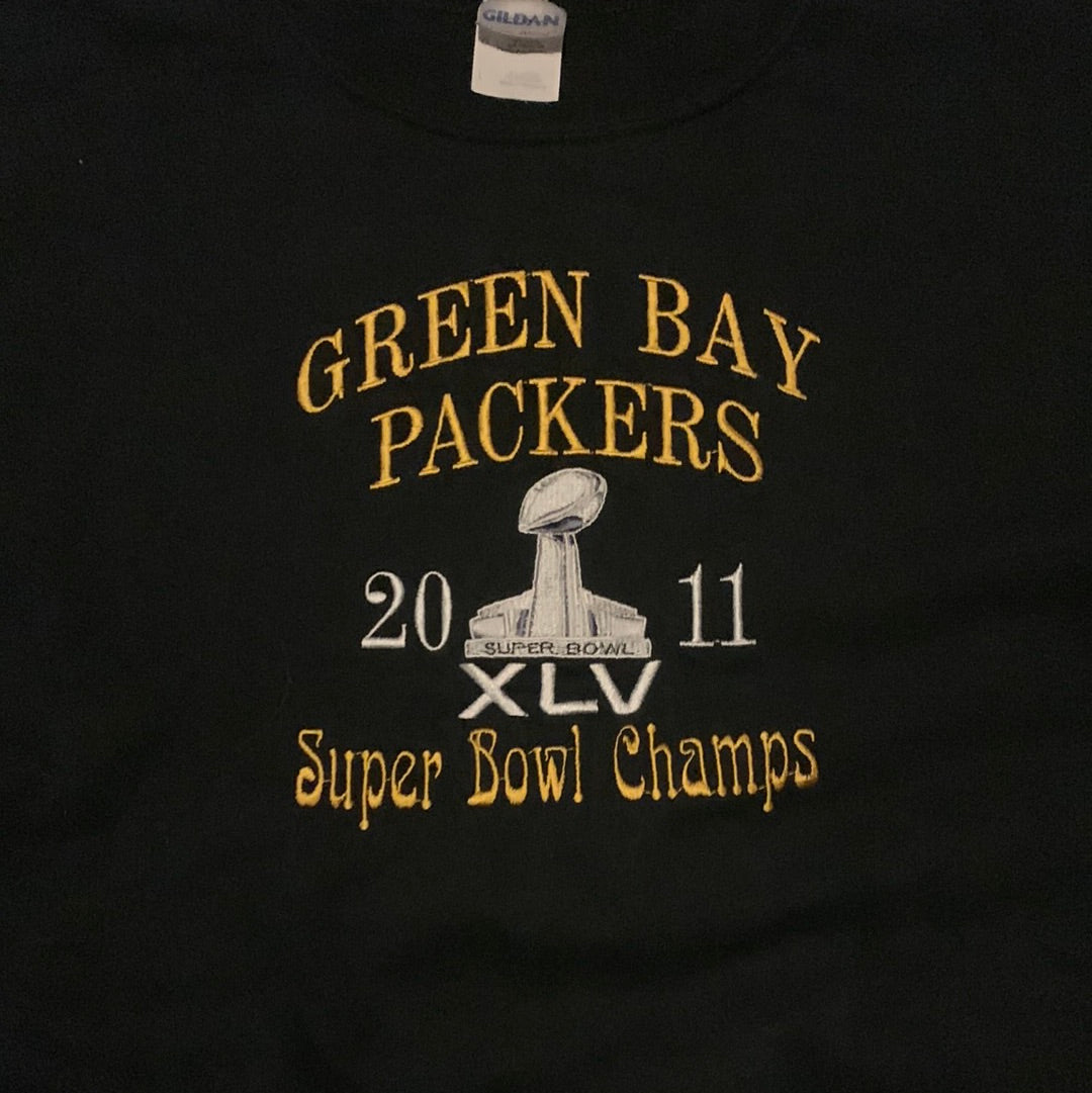 2011 Packers Crewneck - 23” x 23”