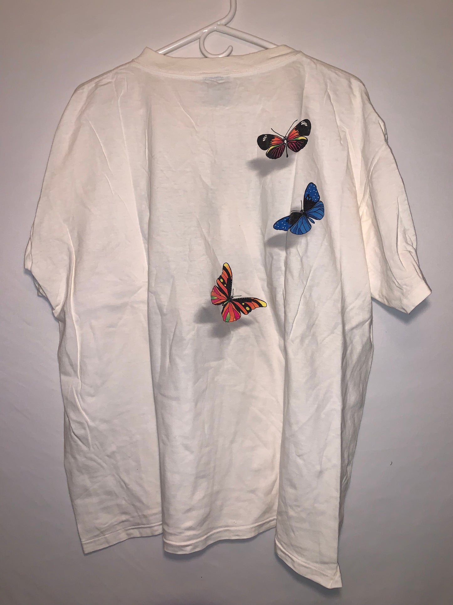 Camiseta de mariposa Oneita de los años 90 - Grande - 23.5 "x 27"