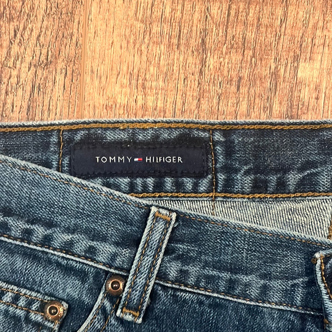 Tommy Hilfiger Jeans - 36” x 32.5”