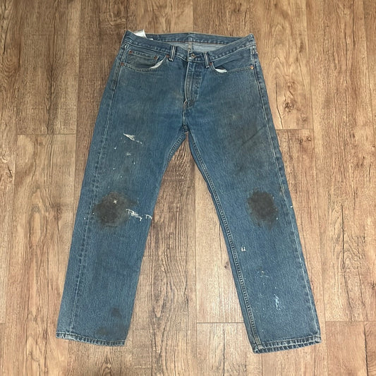 Painter Distressed Levi 505 - 34” x 29.5”