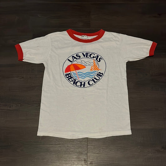 Camiseta Ringer de Las Vegas Beach Club de los años 80 - 16.5” x 22”