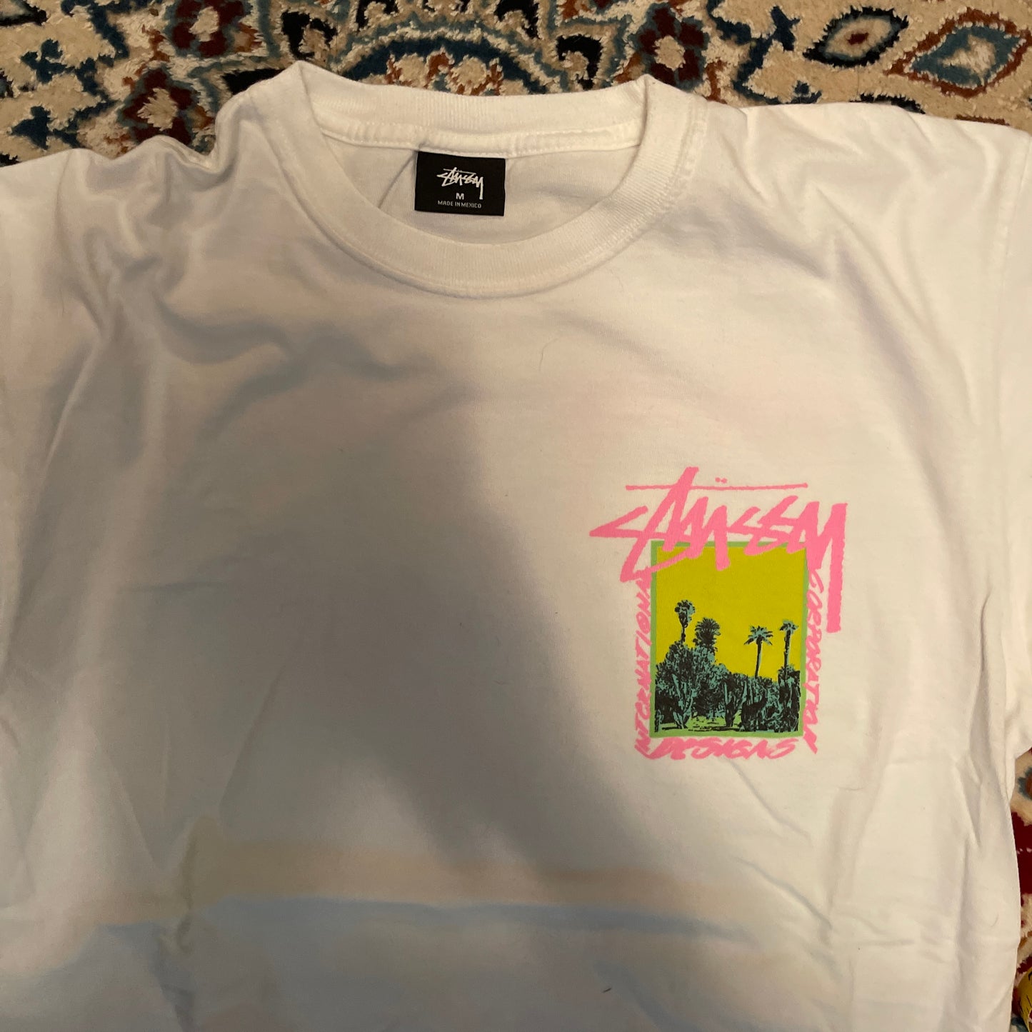 Stussy T 恤 - 19 英寸 x 28 英寸