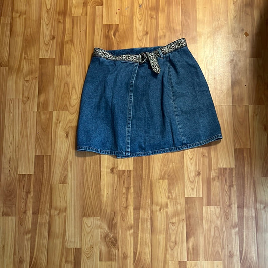 Sonoma Skirt - 30” x 17”