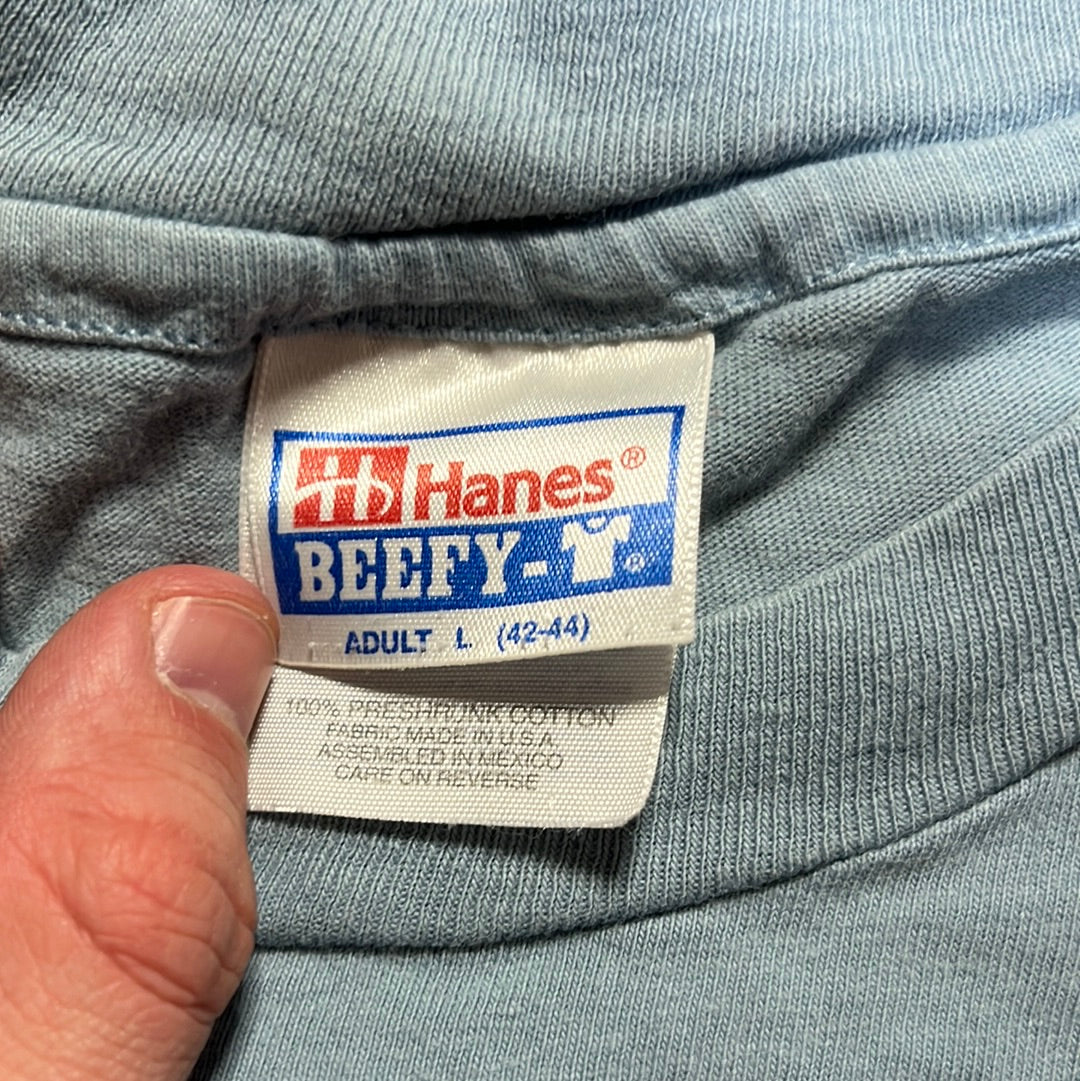 90 年代 Hanes Beefy Sam Costa 长袖衬衫 - 中号 - 20.5” x 25.5”