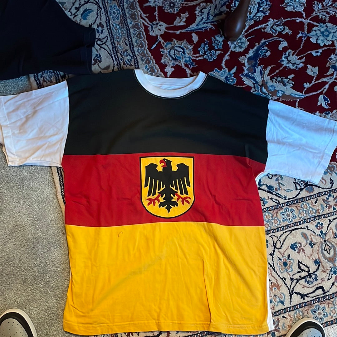 Camiseta de Alemania - XL - 23” x 27”