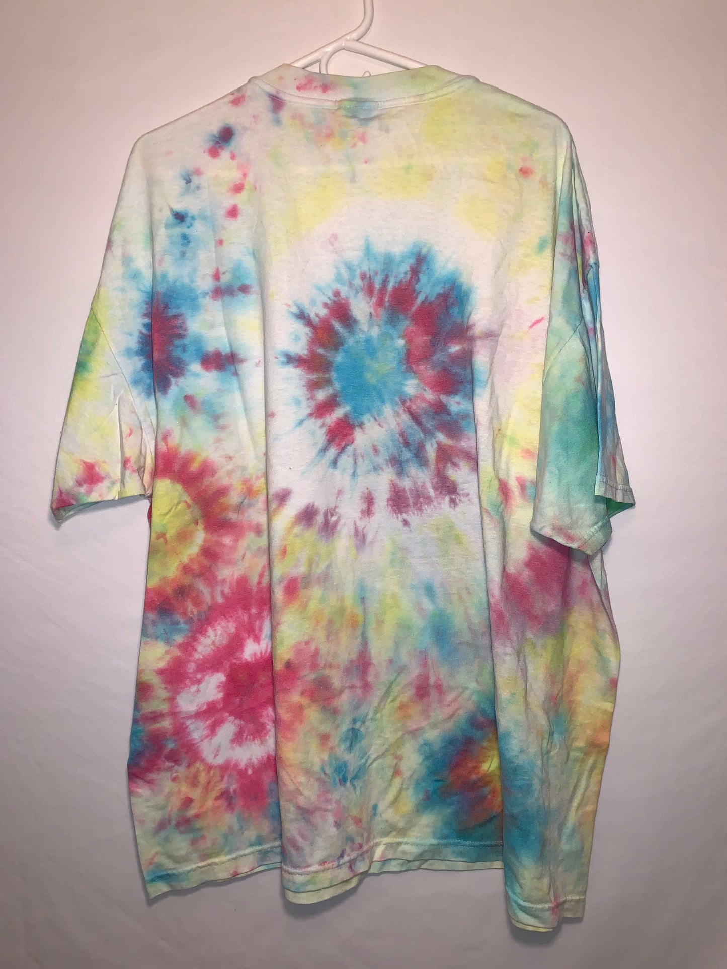 Tie Dye Tshirt - XLarge - 25.5” x 30”