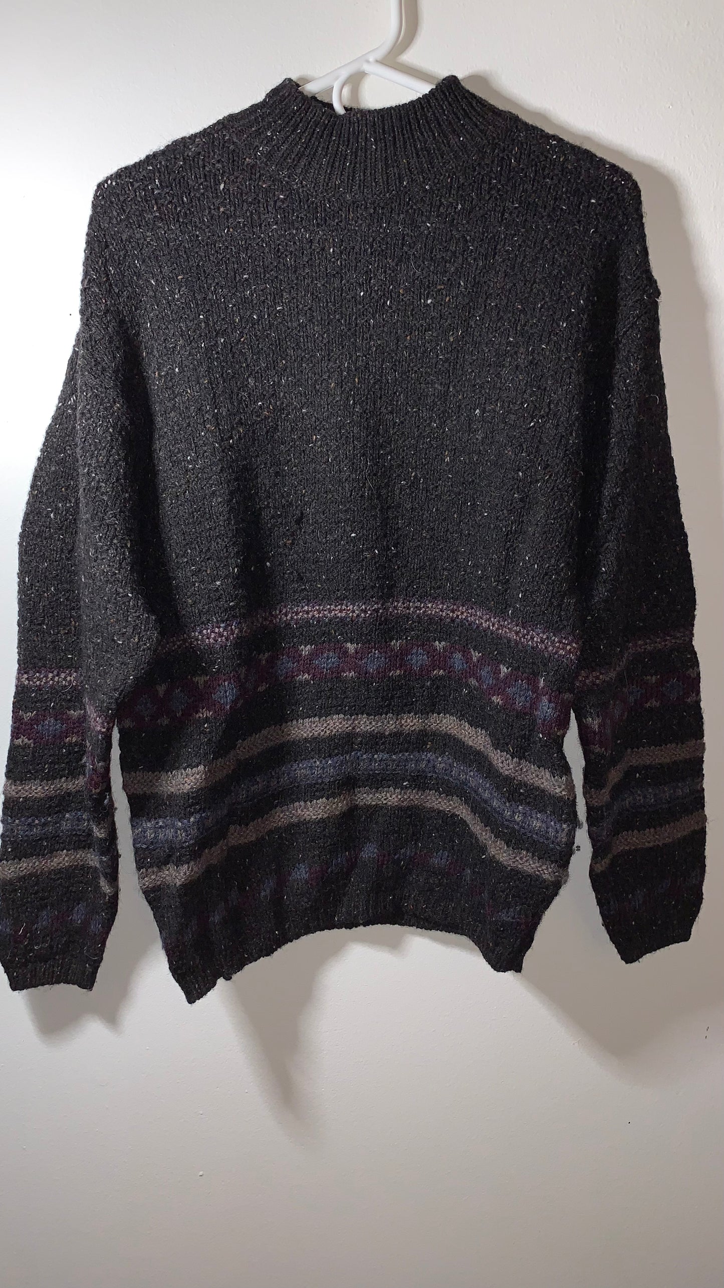 Bass Pure Wool Made in Scotland Sweater - Medium - 20.5” x 27”