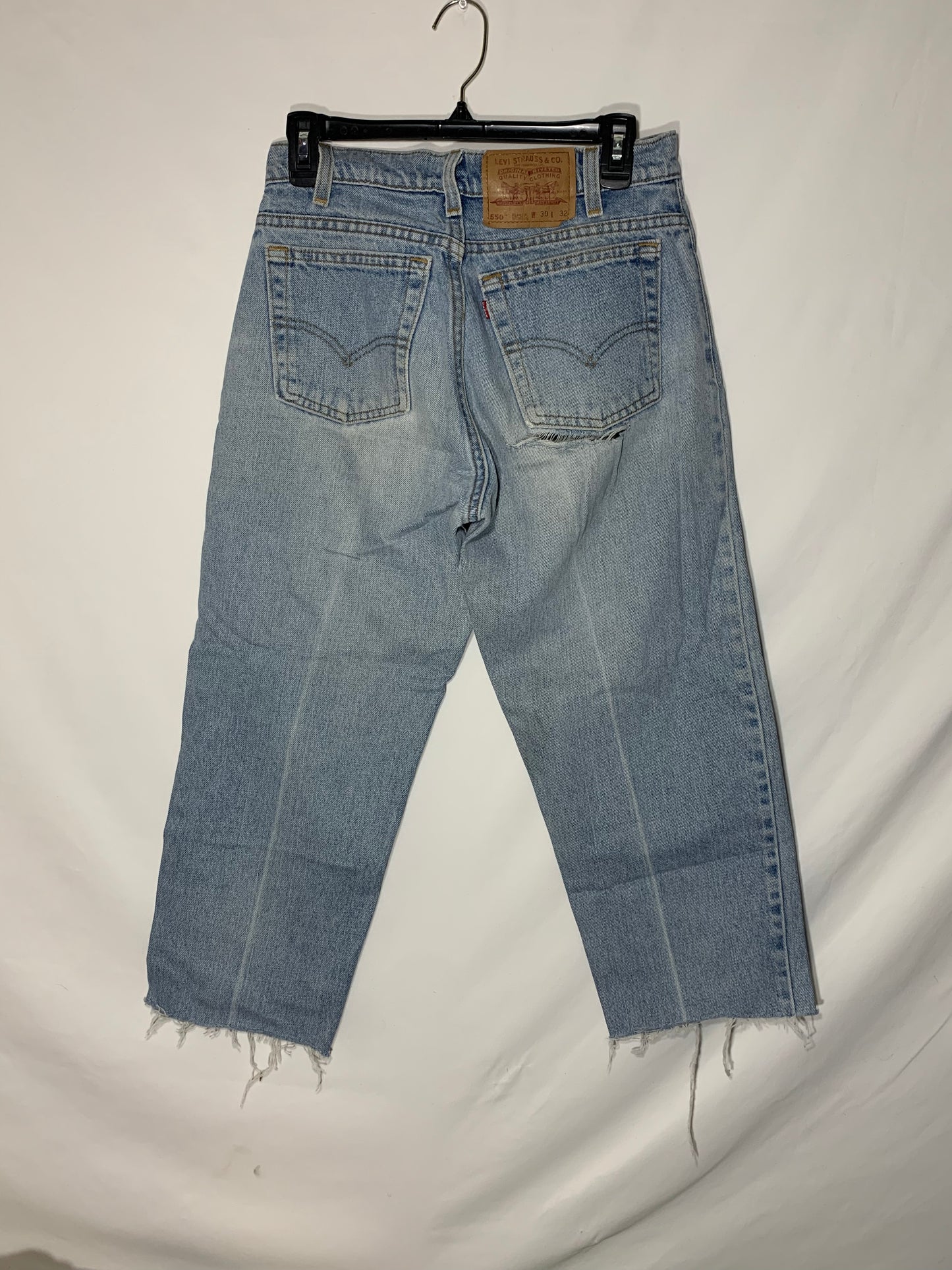 Levi 550 Cutoff Jeans Shorts - 29” x 22”