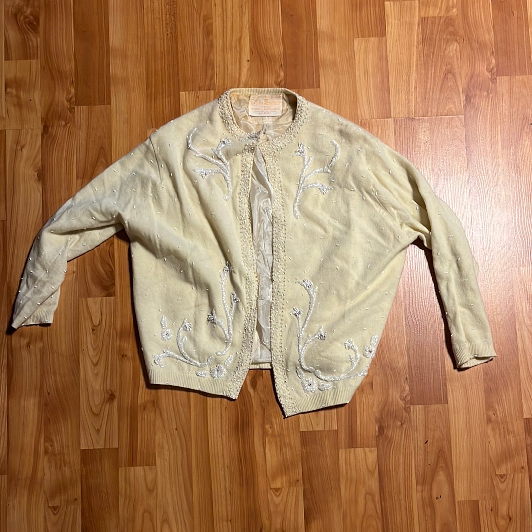 50's Cardigan - Medium - 21.5” x 20”