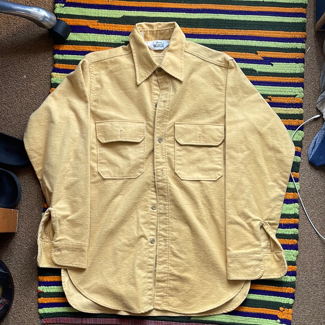 80's Woolrich Shirt - 20" x 30"