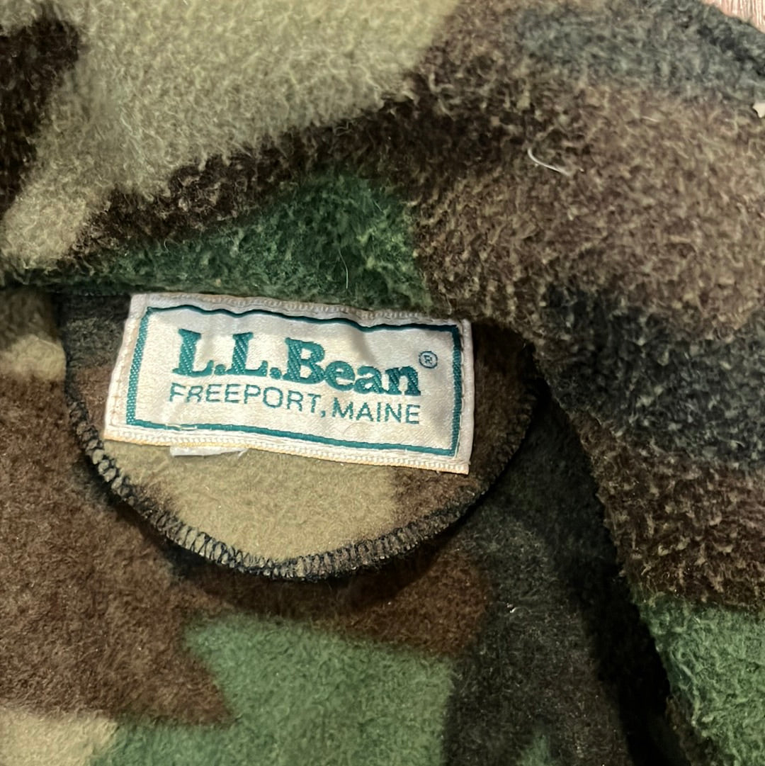 LL Bean Fleece - 20.5” x 25.5”