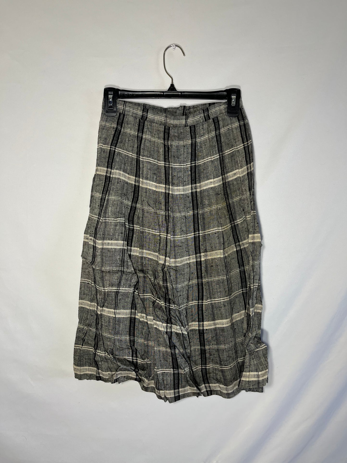 70/80's Skirt - 25” x 25.5”