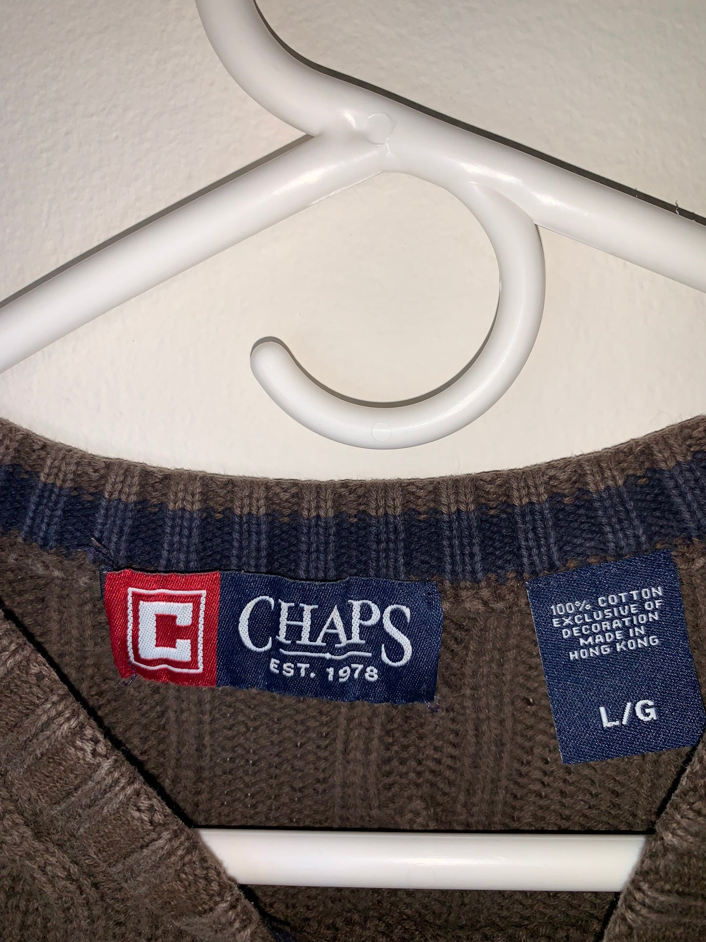 Chaps Sweater - Grande - 22.5” x 25”