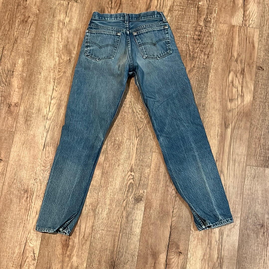 70's Levis No Tab Denim - 25” x 27.5”