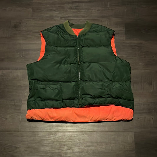 Reversible 80's Puffer Vest - Small - 19” x 24.5”